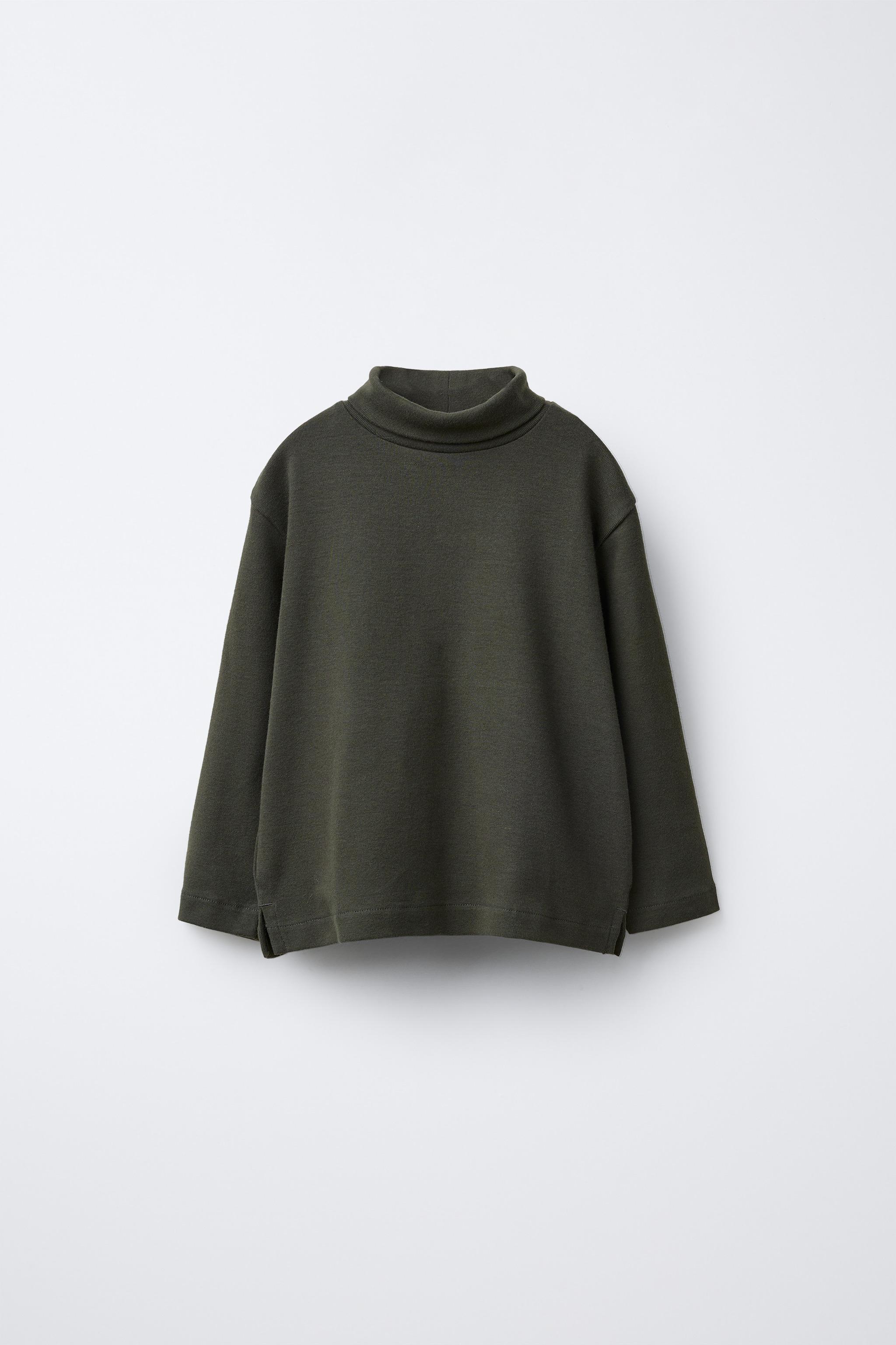 TURTLENECK T-SHIRT